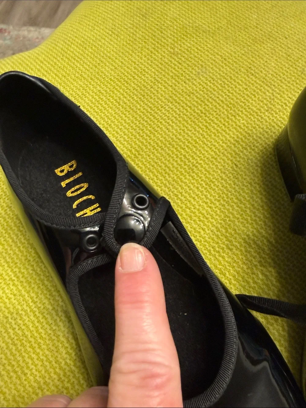 Bloch shiny black